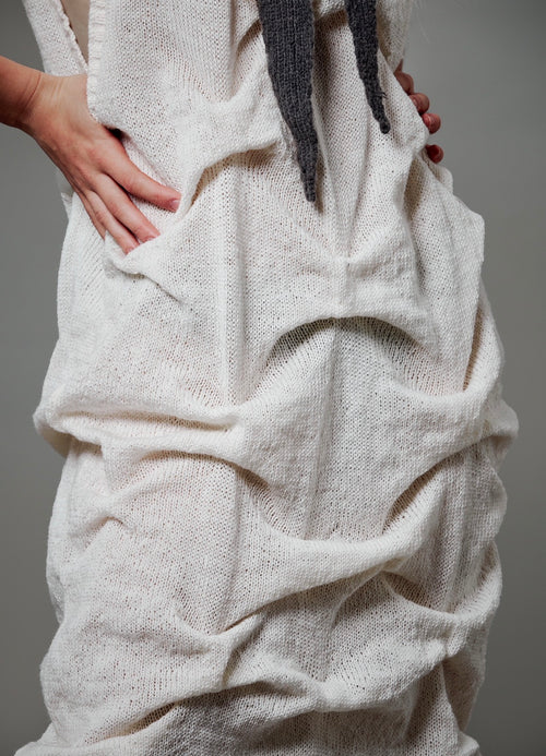 Sleeveless oversized knit dress